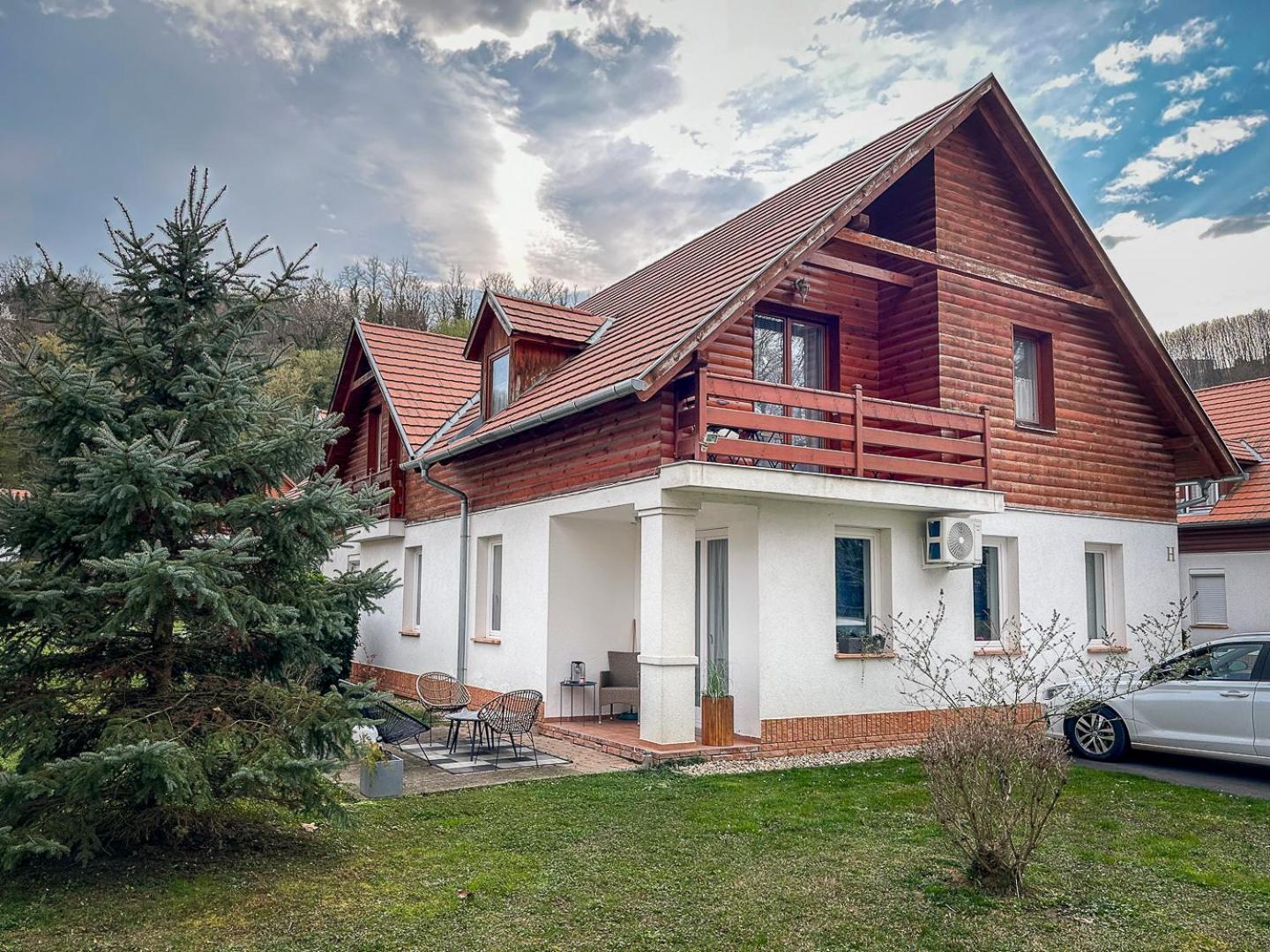 Birdie Apartman Zalacsany Bagian luar foto